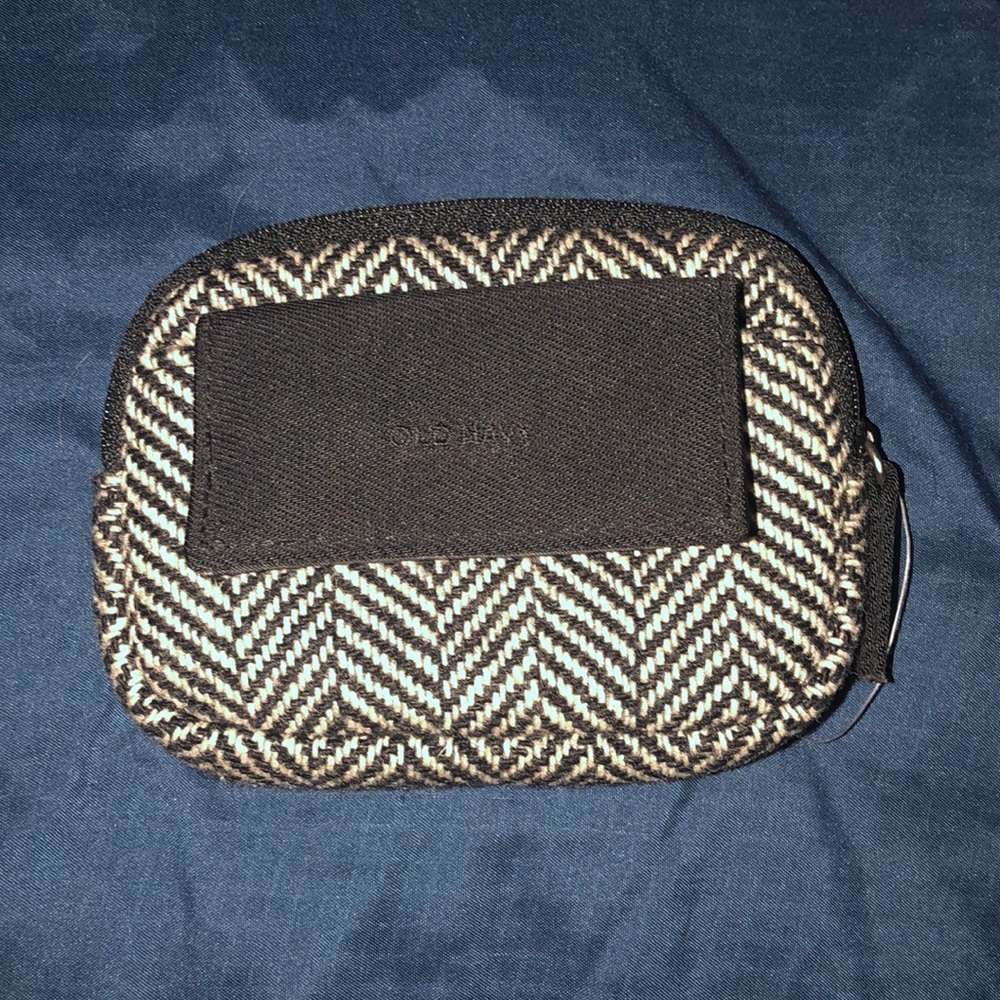 Old Navy Houndstooth Wallet